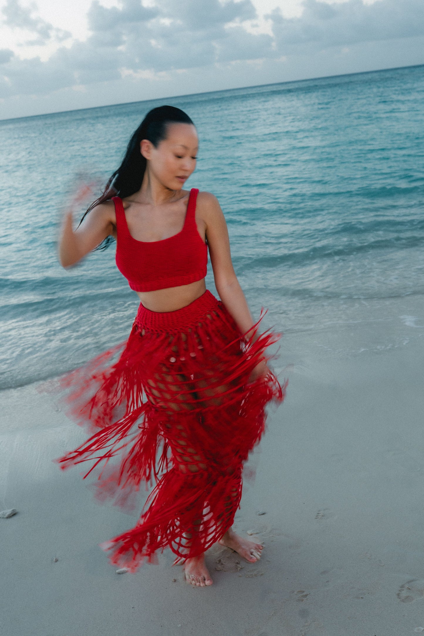 RIYA RAFFIA SKIRT / RED