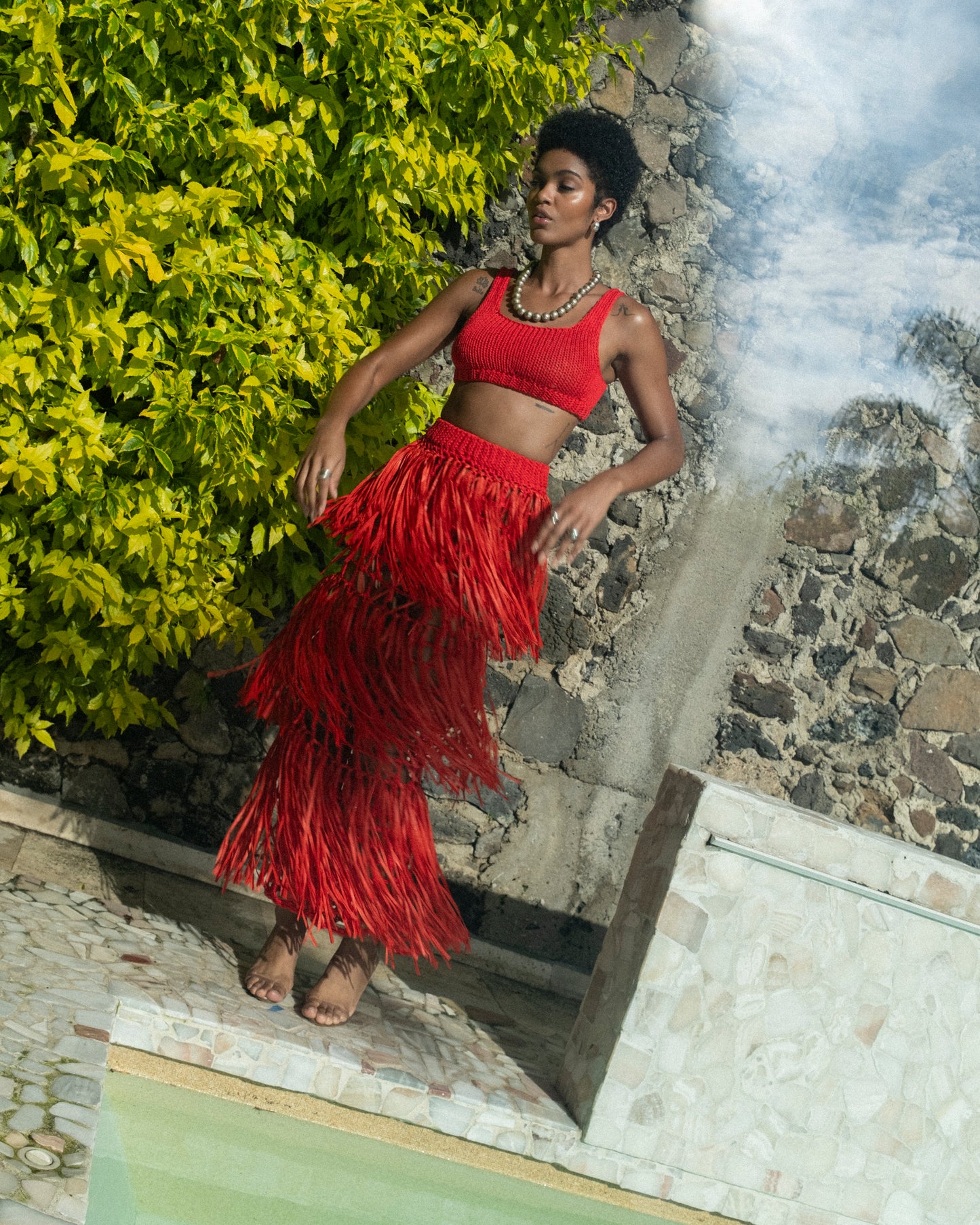 RIYA RAFFIA SKIRT / RED