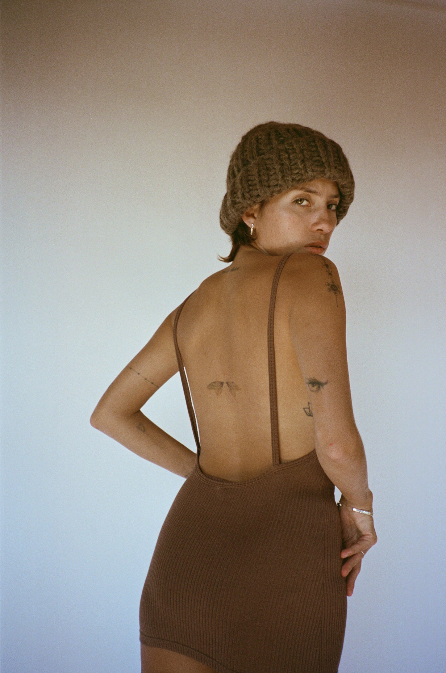 OTHELLA TANK TOP / MOCHA