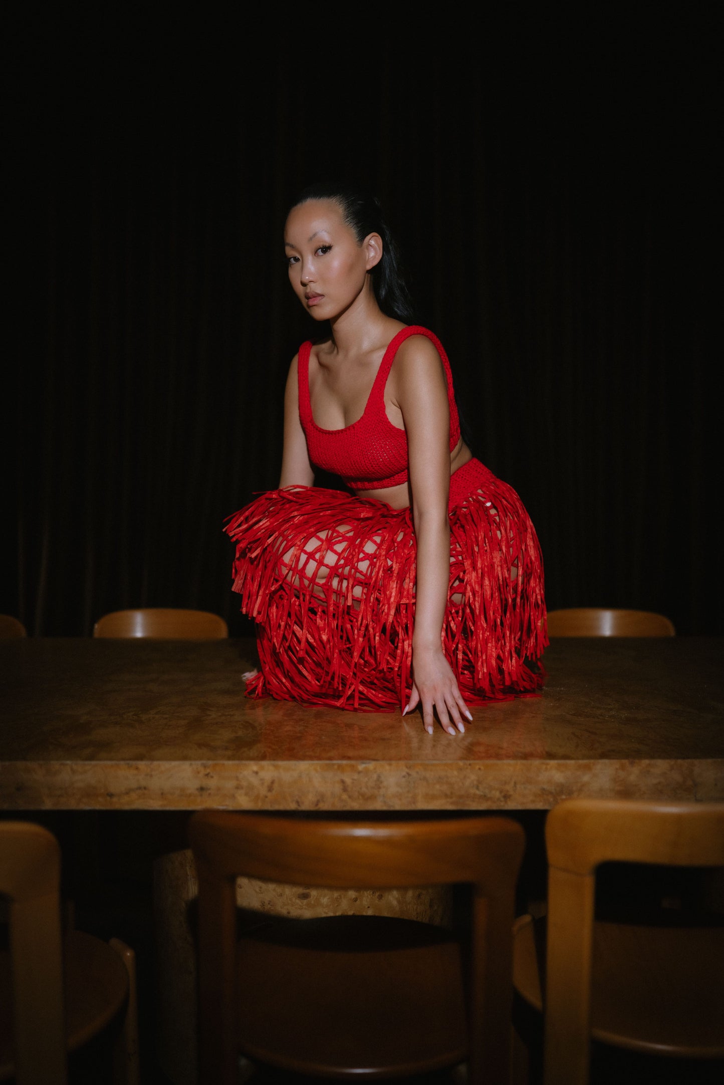 RIYA RAFFIA SKIRT / RED